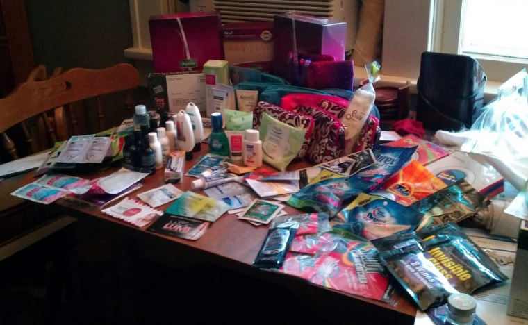 Table Full Of Freebies - Budget Savvy Diva