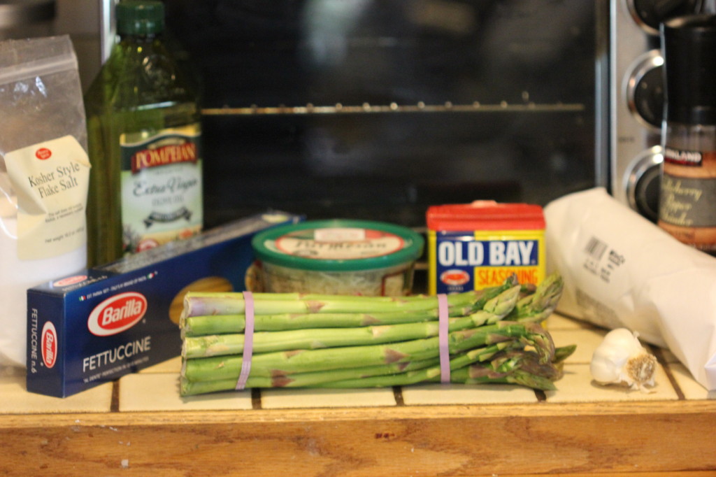 Easy Shrimp and Asparagus Fettuccine Recipe 