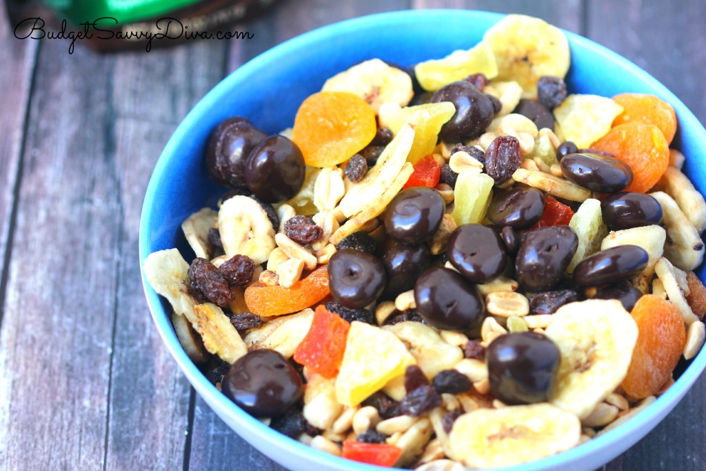 Dark Chocolate Cherries Trail Mix Recipe 